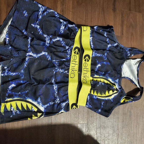 Ethika - Picture 2 of 3